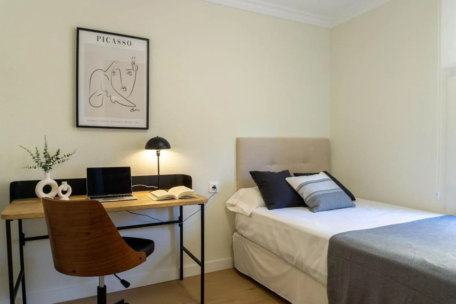 Malaga Hideaway Near Beach
